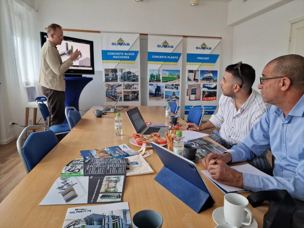 At the end of July, our clients from Algeria visited our office to discuss the details of a block making line project with a concrete plant